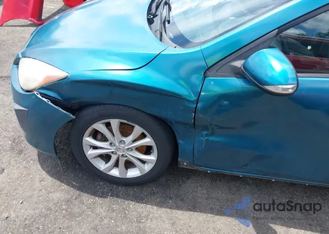 2010 Mazda Mazda3 S Sport z USA, uszkodzony, nr VIN JM1BL1H58A1210282